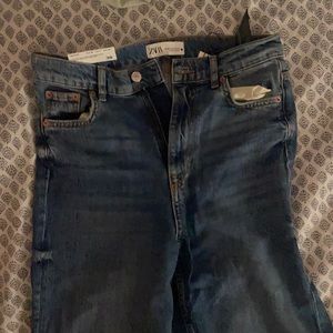 Wide leg, dark wash Zara jeans